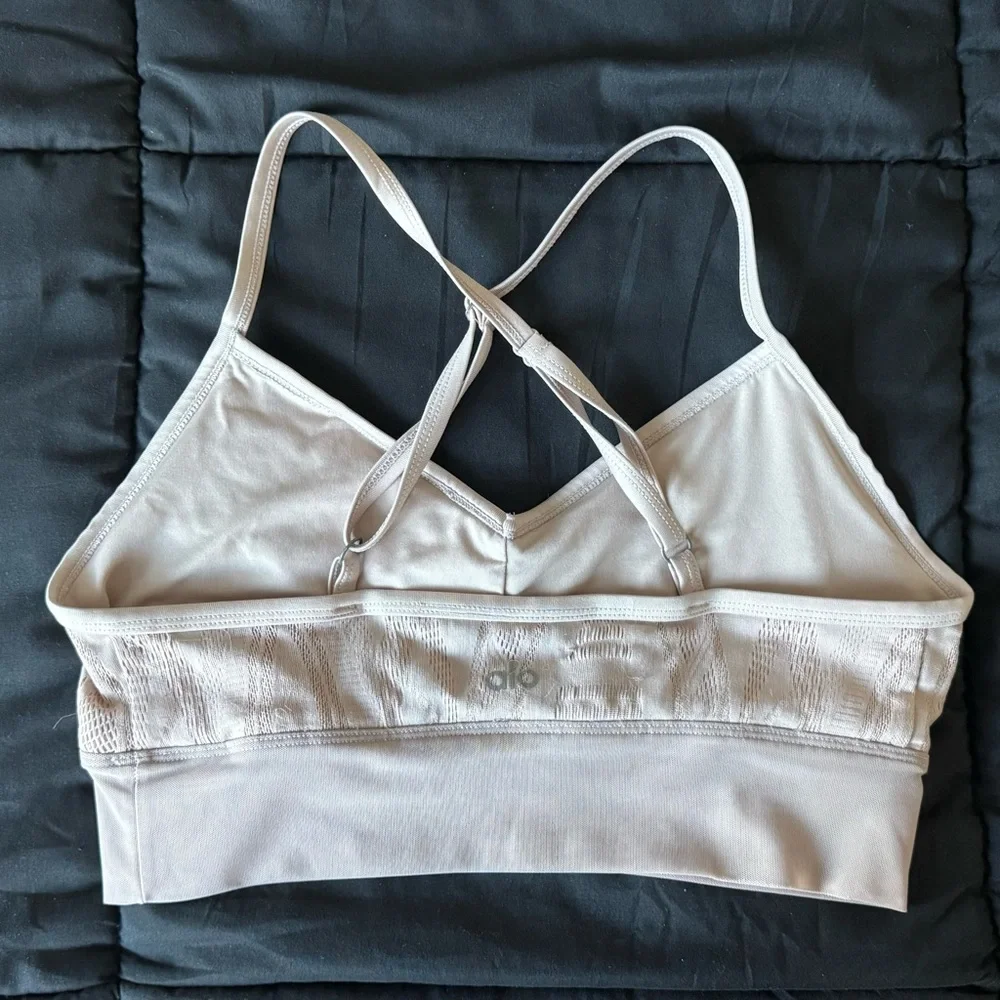 alo yoga aria bra - Picture 4 of 9
